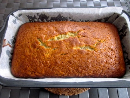 Banana walnut cake_4928