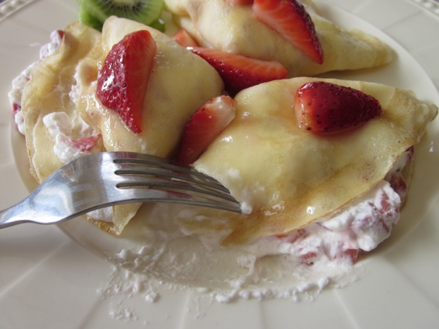 Crepes with Strawberries and Cream myfavouritepastime.com Crepe with Strawberries & Cream_9330