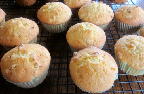 Apricot Cupcakes_2044