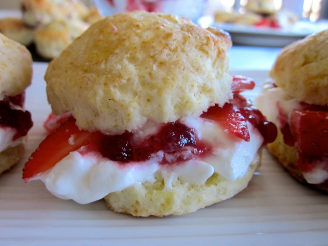 Buttermilk Scones with Strawberries & Cream myfavouritepastime.com Buttermilk Scones with Strawberries & Cream_8966_2