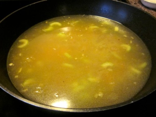 Chicken Pasta Soup with Sugar Snap Peas_1500