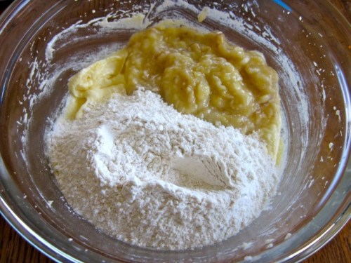 Banana Strawberry Bread with Chocolate Chips myfavouritepastime.com_5490