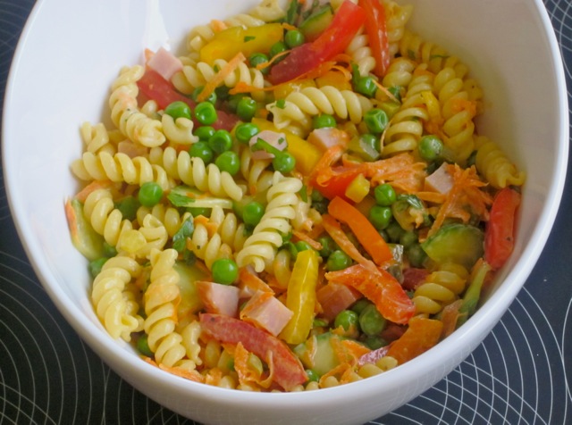Pasta Salad with Vegetables and Ham myfavouritepastime.com_4168