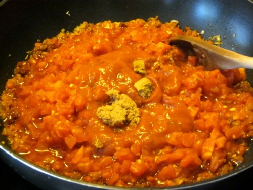 Pasta with Tomato and Balsamic Vinegar Sauce myfavouritepastime.com Pasta with Tomato and Balsamic Vinegar Sauce myfavouritepastime.com_5279