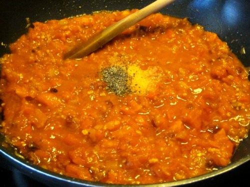 Pasta with Tomato and Balsamic Vinegar Sauce myfavouritepastime.com Pasta with Tomato and Balsamic Vinegar Sauce myfavouritepastime.com_5286
