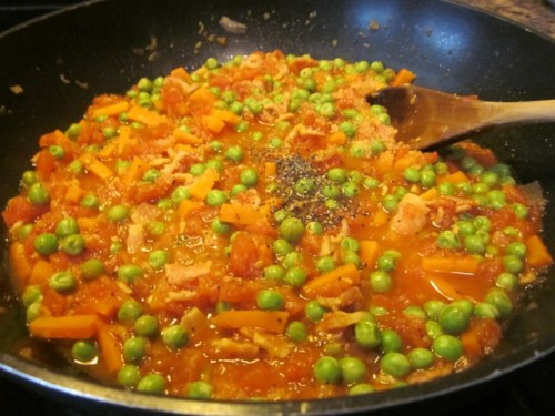 Pasta with Tomatoes and Peas myfavouritepastime.com Pasta with Tomatoes and Peas myfavouritepastime.com_4851