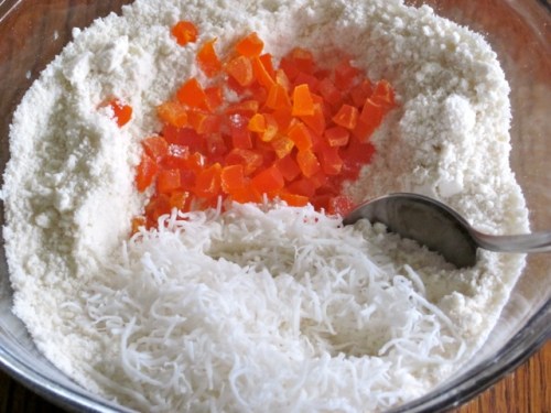 Coconut Papaya Scones with Strawberries myfavouritepastime.com_4954