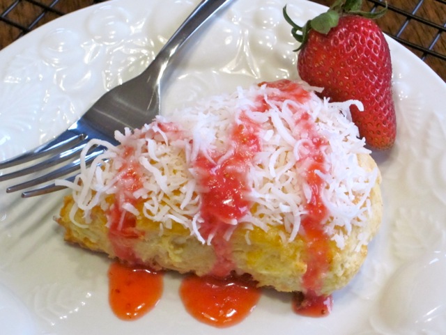 Coconut Papaya Scones with Strawberries myfavouritepastime.com_5032