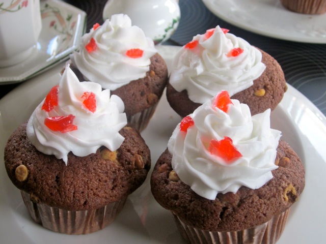 Double Chocolate Cupcakes myfavouritepastime.com_3454