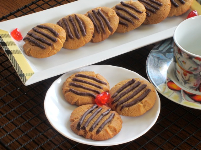 Peanut Butter Cookies myfavouritepastime.com_5808