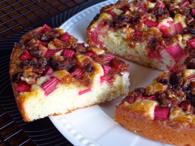 Rhubarb Cake myfavouritepastime.com_5929