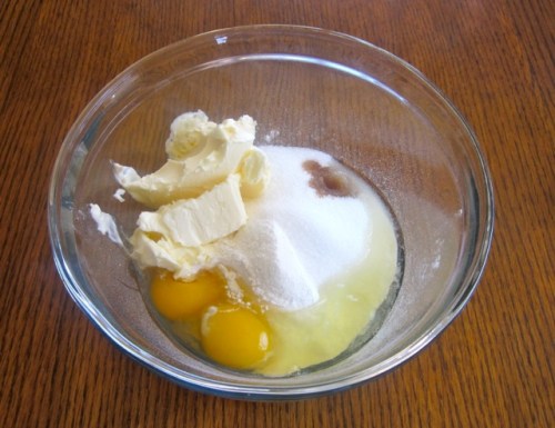 Coconut Topped Cupcakes myfavouritepastime.com_6755