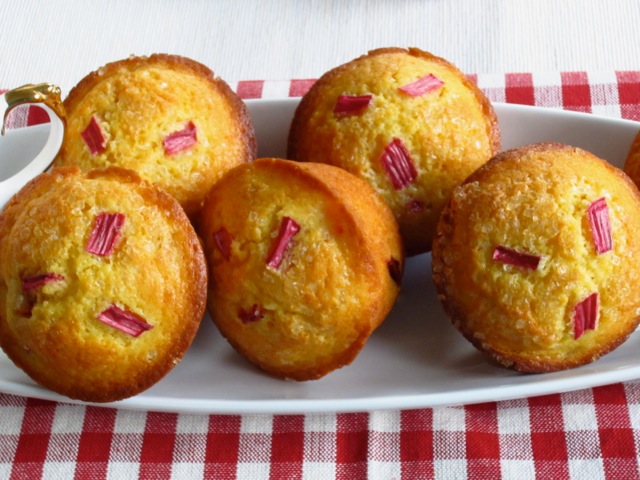 Rhubarb muffins myfavouritepastime.com