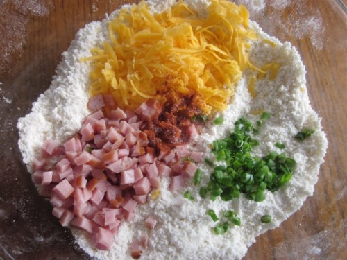 Cheese and Ham Buttermilk Scones myfavouritepastime.com_8666