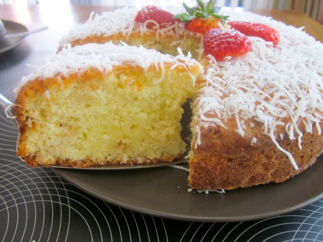 Coconut Milk Cake with White Chocolate Chips myfavouritepastime.com_2747_2