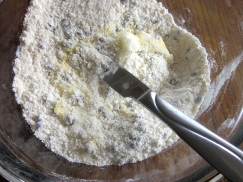 Sour Cream and Currant Scones myfavouritepastime.com_8700