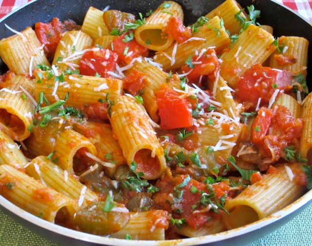 Pasta with Roasted Peppers myfavouritepastime.com_0749