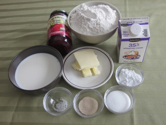 Cream Buns myfavouritepastime.com Cream Buns myfavouritepastime.com_9740