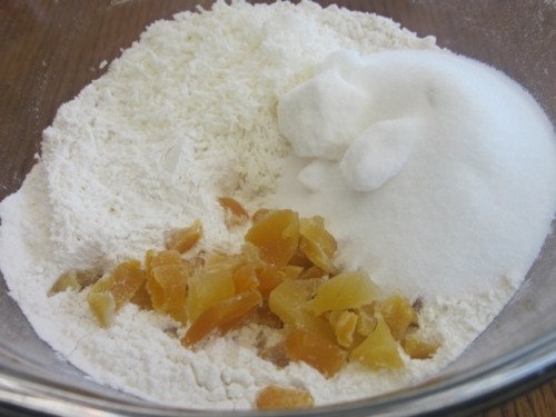 Coconut Mango Muffins myfavouritepastime.com_0603