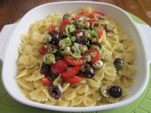 Farfalle with Cherry Tomatoes and Feta myfavouriteptasime.com Farfalle with Cherry Tomatoes and Feta myfavouriteptasime.com_0735