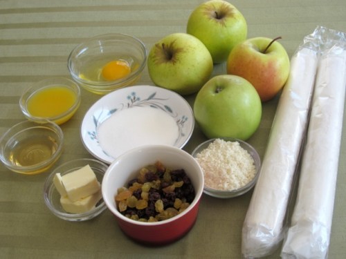 Easy Apple Strudel myfavouritepastime.com_0156