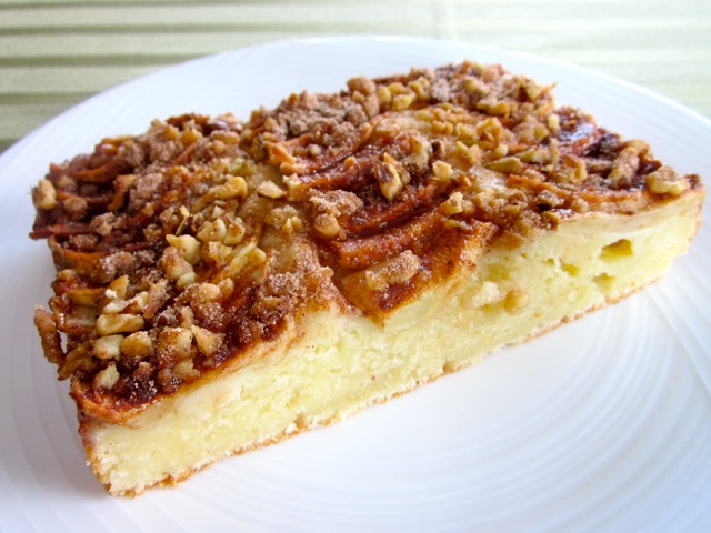 Apple and Cinnamon Slice myfavouritepastime.com_0294_2