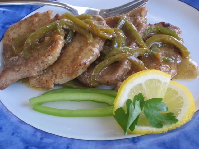 Lemon Pork with Capsicum myfavouritepastime.com_1213