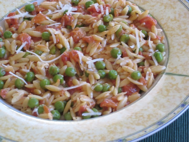 Orzo with Tomato and Peas myfavouritepastime.com_1658