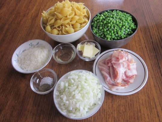 Pasta with Bacon and Peas myfavouritepastime.com_1546