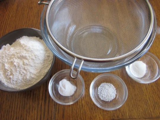 Zucchini Raisin Bread myfavouritepastime.com_2348