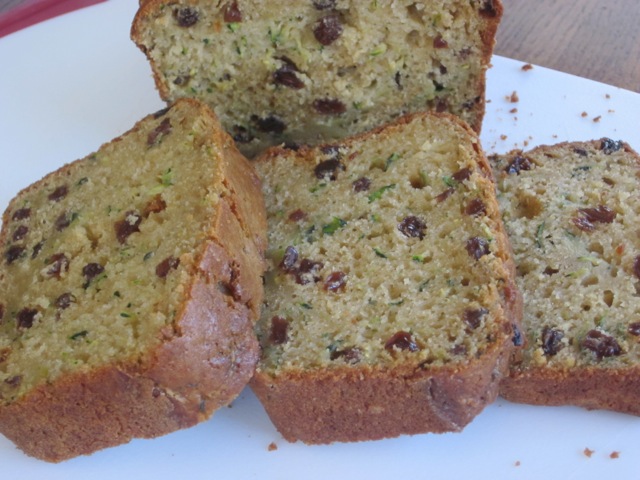 Zucchini Raisin Bread myfavouritepastime.com_2392