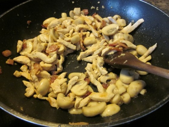 Fettuccine with Chicken and Mushroom Sauce myfavouritepastime.com_3663
