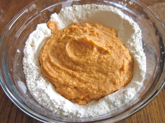 Spicy Pumpkin and Chocolate Chip Muffins myfavouritepastime.com_2945