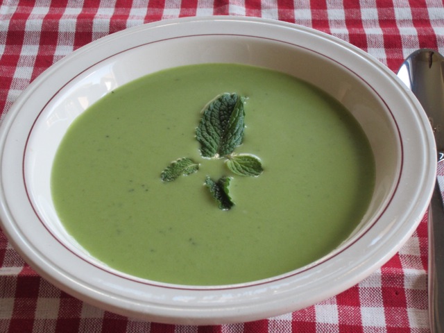 Sweet pea and Mint Soup myfavouritepastime.com_2450