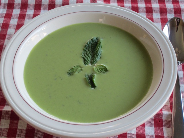 Sweet pea and Mint Soup myfavouritepastime.com_2461