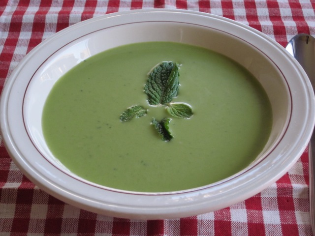Sweet pea and Mint Soup myfavouritepastime.com_3239