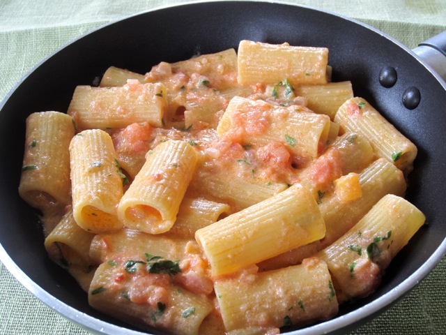 Pasta in Creamy Tomato Mascarpone Sauce myravouritepastime.com_2739