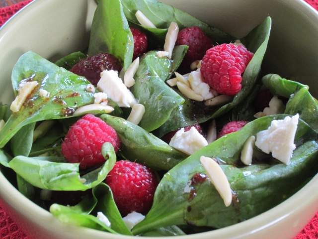 Spinach Raspberry and almond salad myfavouritepastime.com_2276