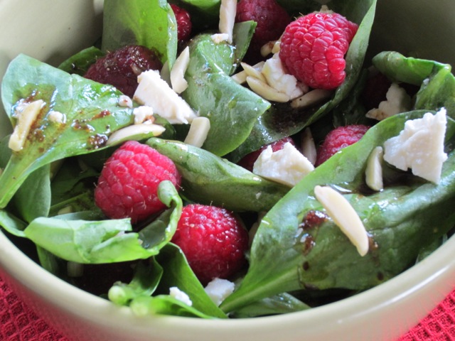 Spinach Raspberry and almond salad myfavouritepastime.com_2277