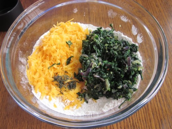 Spinach and Cheddar Bread myfavouritepastime.com_5157