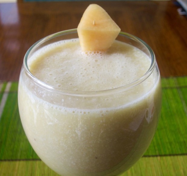 Banana Cantaloupe Cashew nut Smoothie myfavouritepastime.com Banana Cantaloupe Cashew nut Smoothie myfavouritepastime.com_6157