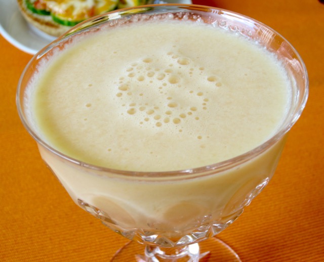 Orange Cantaloupe and Yoghurt Smoothie myfavouritepastime.com_3745