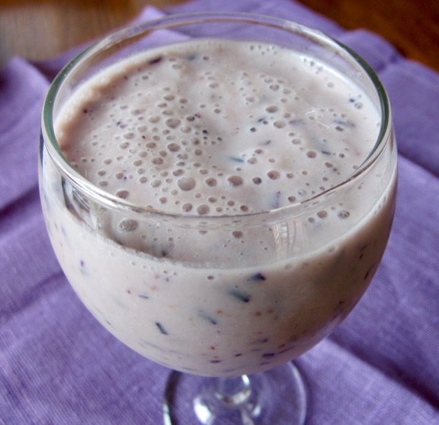 Pineapple Banana Blueberry & Yoghurt Smoothie myfavouritepastime.com_6170