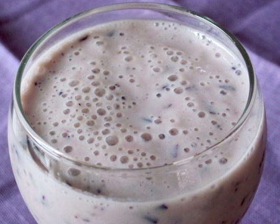 Pineapple Banana Blueberry & Yoghurt Smoothie myfavouritepastime.com_6172