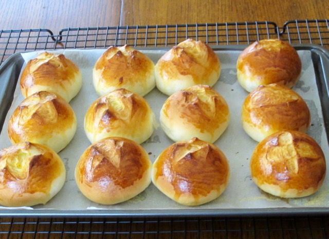 Petits Pains Au Lait myfavouritepastime.com