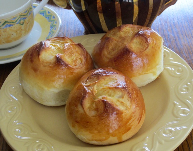 Petits Pains Au Lait myfavouritepastime.com