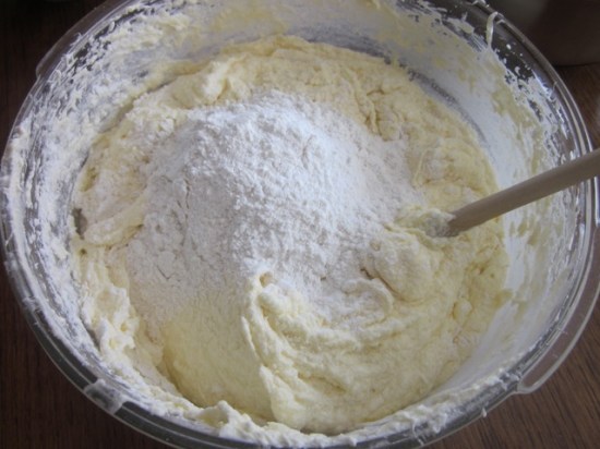 Chocolate Swirl Pound Cake myfavouritepastime.com