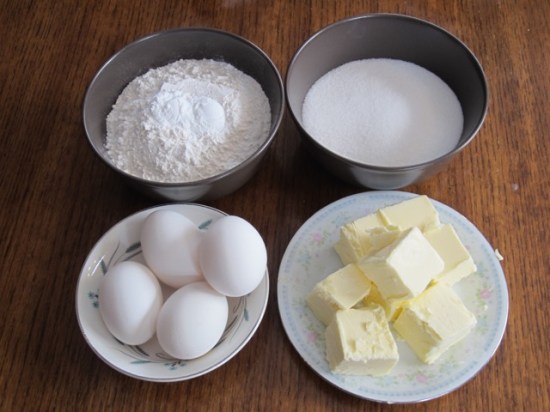 Traditional Pound Cake myfavouritepastime.com