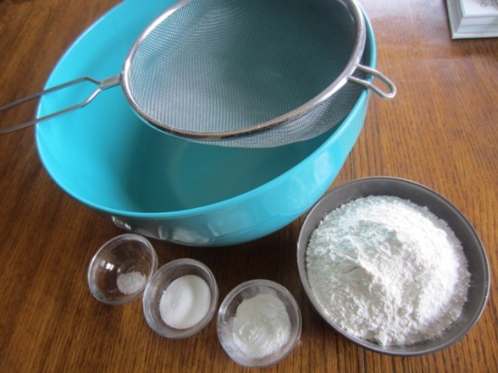 Easy Cinnamon Rolls myfavouritepastime.com