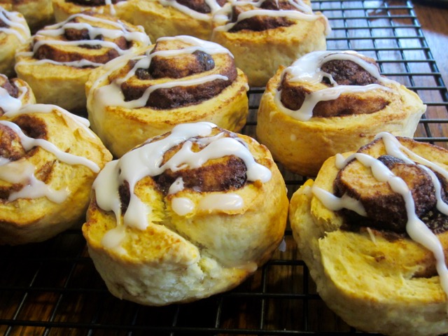 Easy Cinnamon Rolls myfavouritepastime.com Easy Cinnamon Rolls myfavouritepastime.com